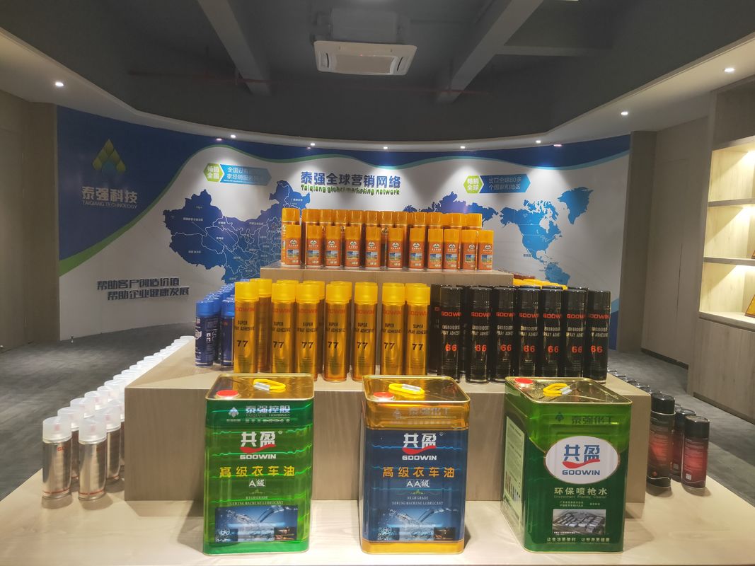 Adhesive Glue Polyurethane Foam Spray High Performance Pu Foam Scrap